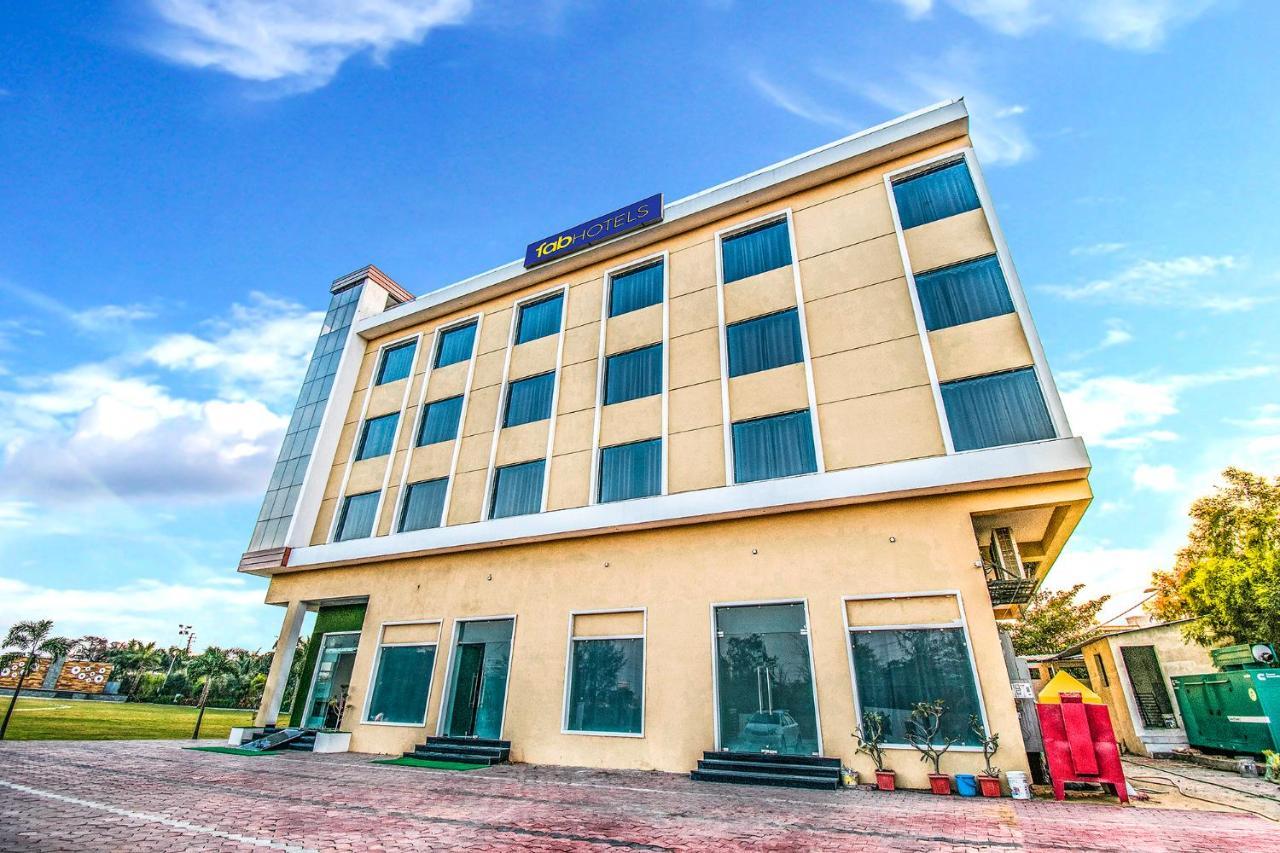 Fabhotel Amrit Greens Indore Airport Exterior photo