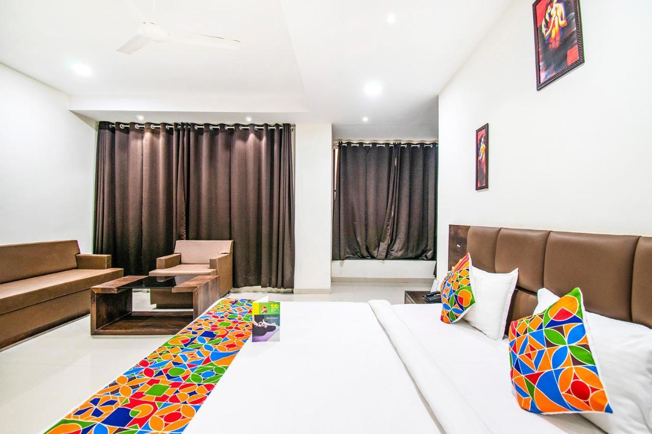 Fabhotel Amrit Greens Indore Airport Exterior photo